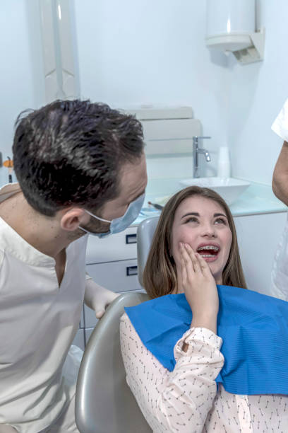 Best Emergency Tooth Extraction in Paris, MO
